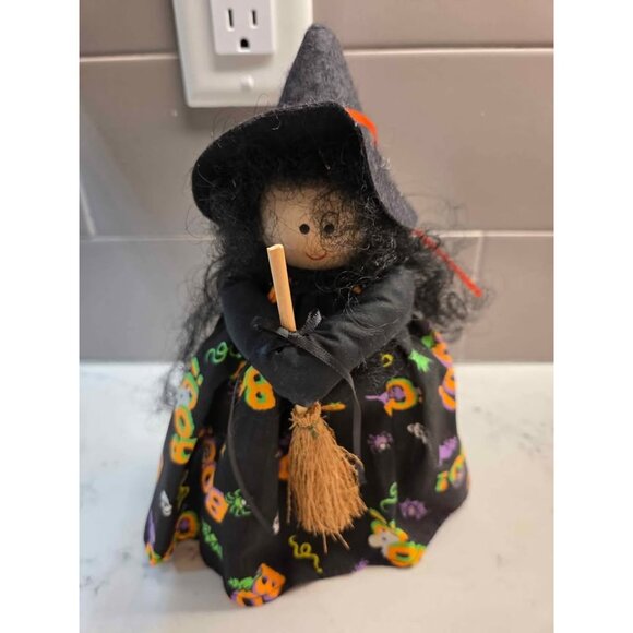 Handmade little witch Halloween - Picture 2 of 6